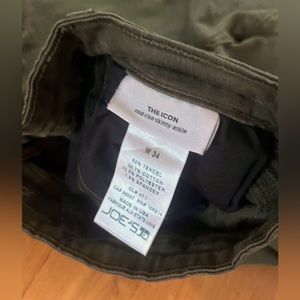 Joes Jeans 34, the icon, mid rise skinny- VERY STRETCHY. Hems altered